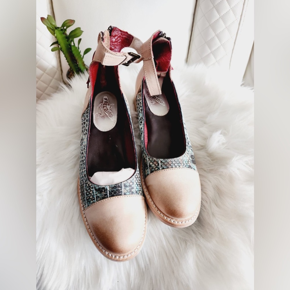 freebird Beige and Teal Snake-Print Cutout Booties - Picture 2 of 5